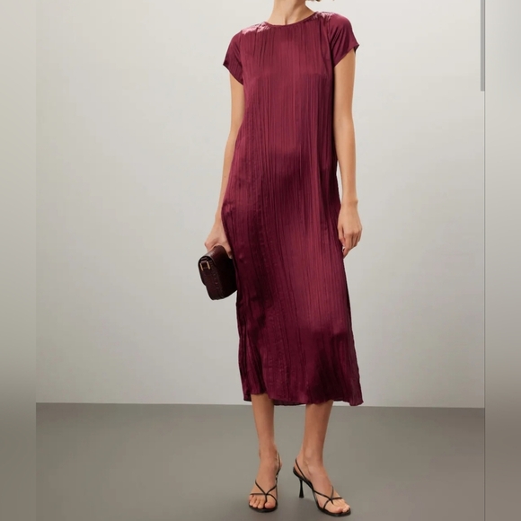 Madewell Women's Short-Sleeve Silky Slip Midi Dress in Plissé, Dark Red, XS NWOT - Picture 1 of 13